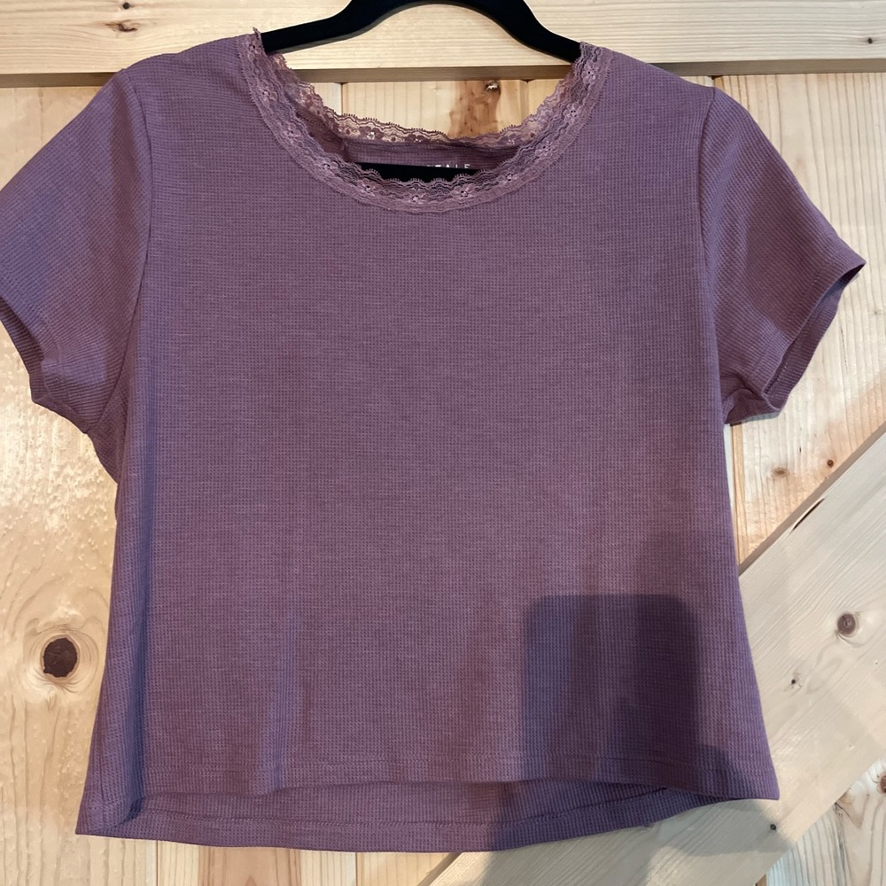 Worn once -Aeropostale purple crop top waffle material size XL